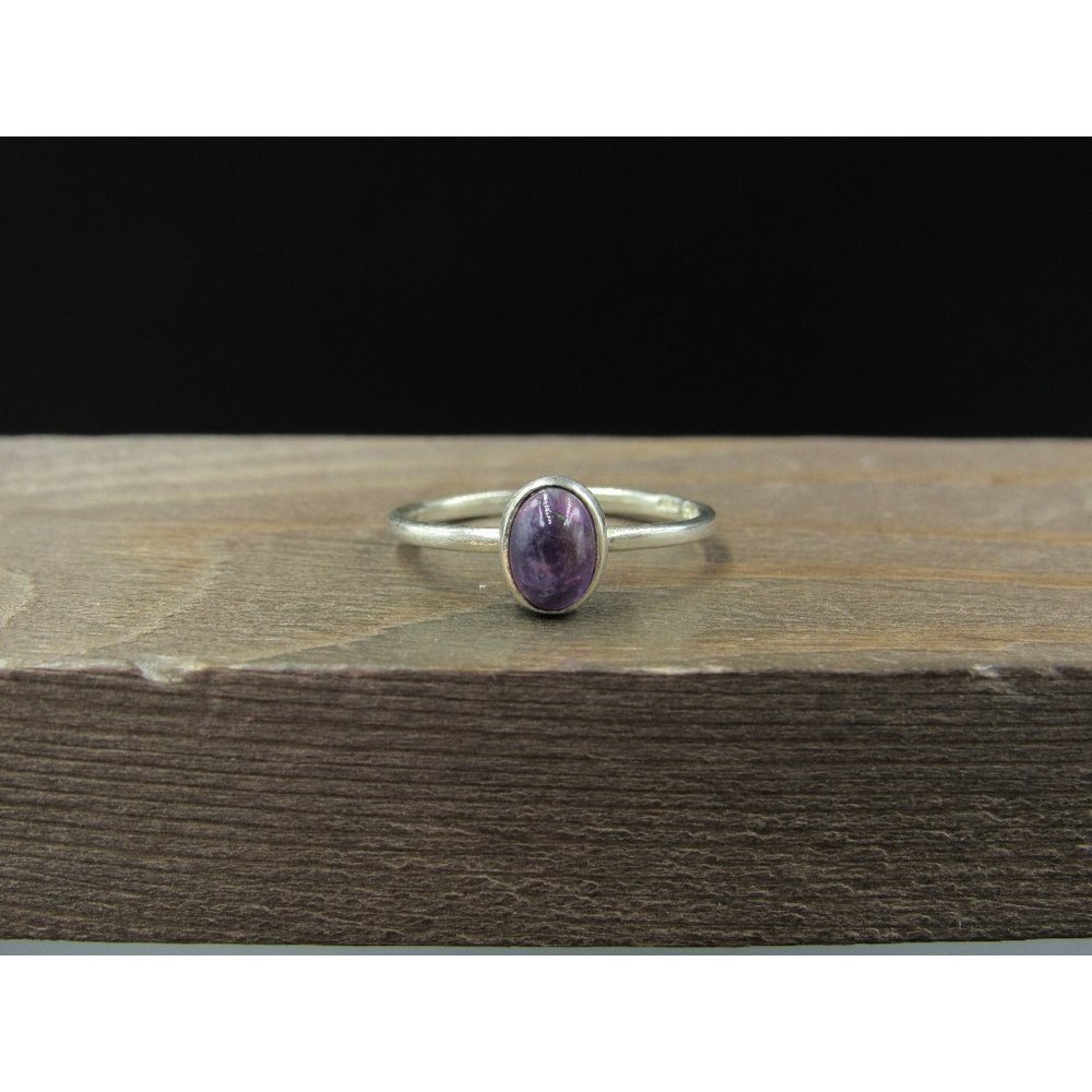 Size 7 Sterling Silver Uncut Amethyst Simple Band Ring Vintage Statement